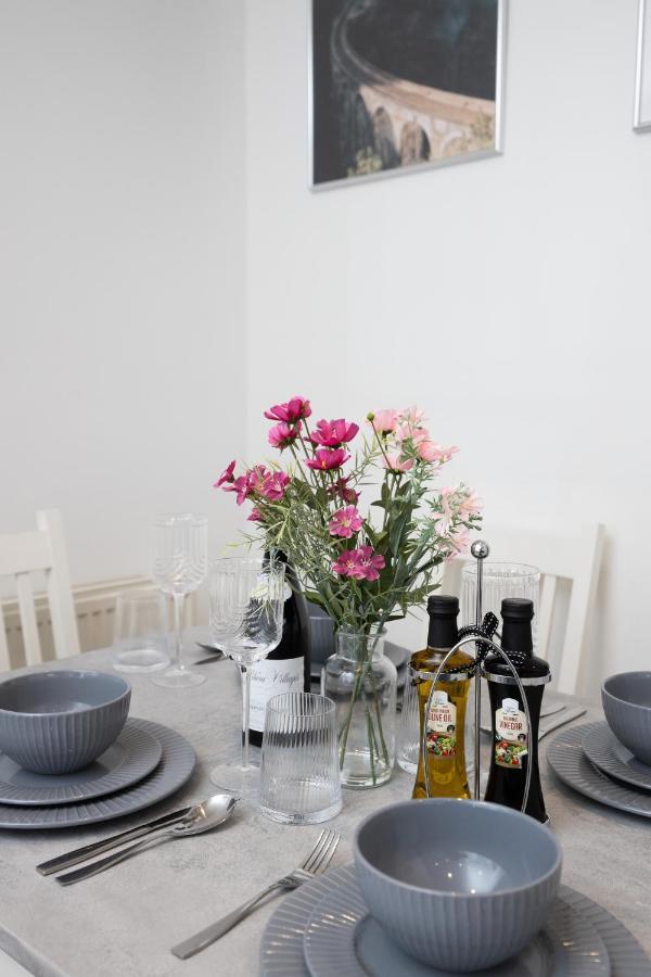 Charming Apartment In The Heart Of Pimlico London Bagian luar foto